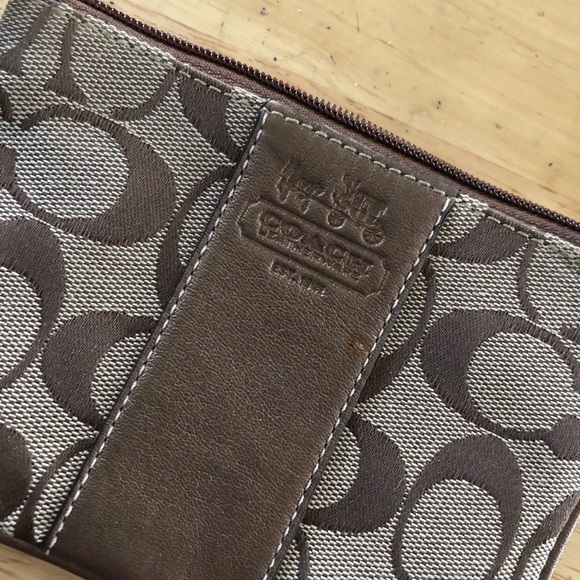 Coach Wristlet, authentic - Picture 2 of 7